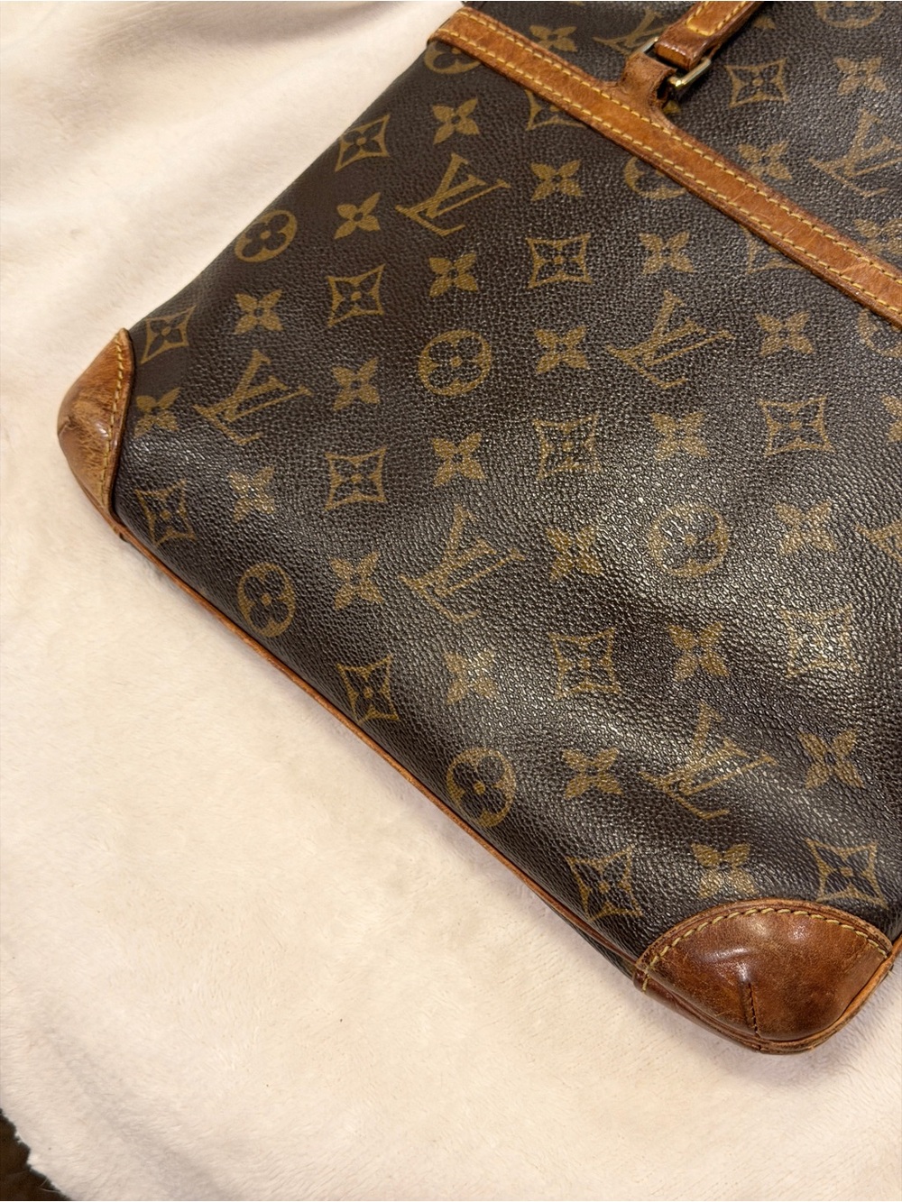 Authentic Louis Vuitton Popincourt Haut Monogram Shoulder Tote Vintage LV Bag - Picture 7 of 9
